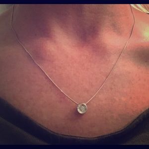 Like new, solitaire diamond necklace